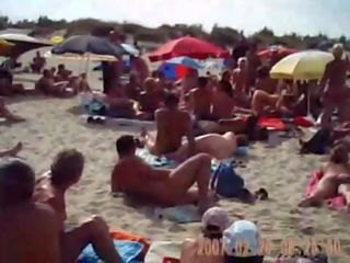 Momen jag skulle vilja knulla sugande kuk på nudisten strand